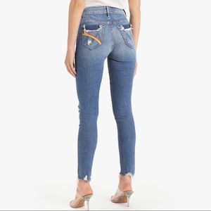 Mother High Waisted Looker Ankle Chew Learning To Hula Rainbow Pocket 25